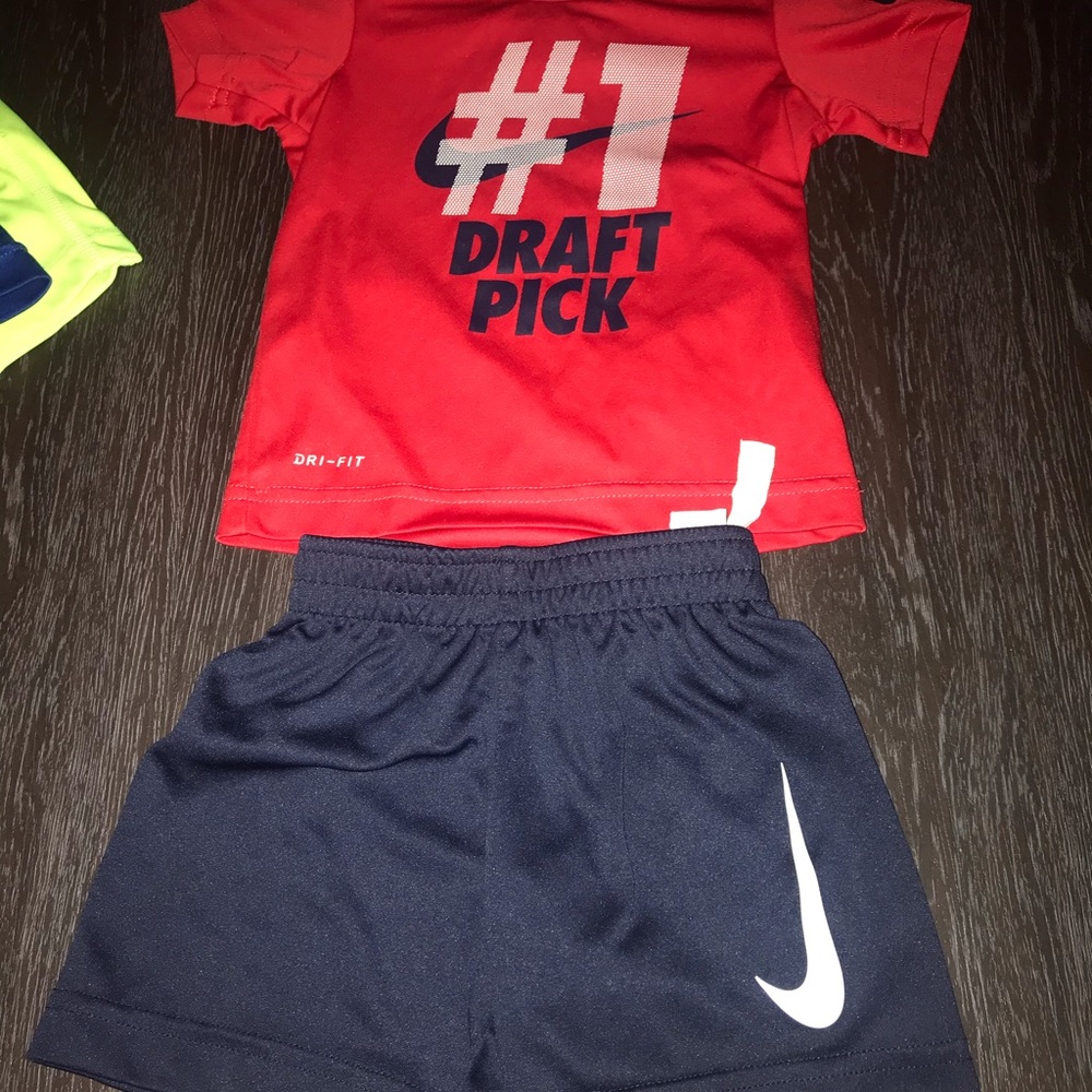 2 2t Nike outfits